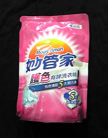 妙管家色保護濃縮液体洗濯洗剤・詰替2kg